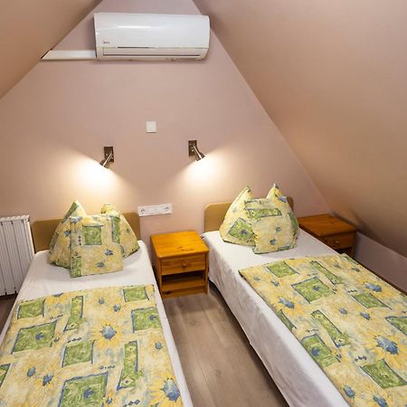 Cecey Apartman Eger Exteriér fotografie