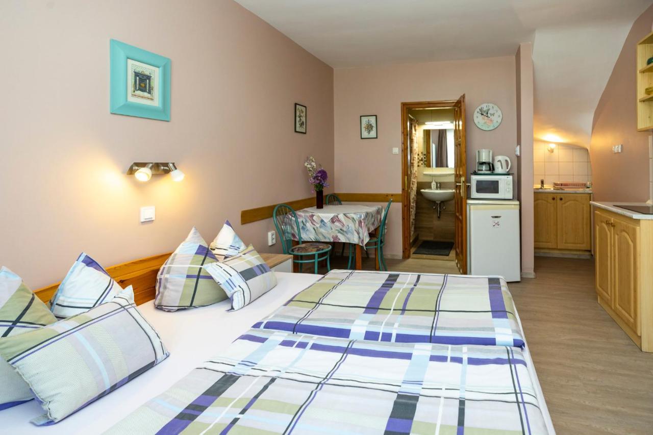 Cecey Apartman Eger Exteriér fotografie