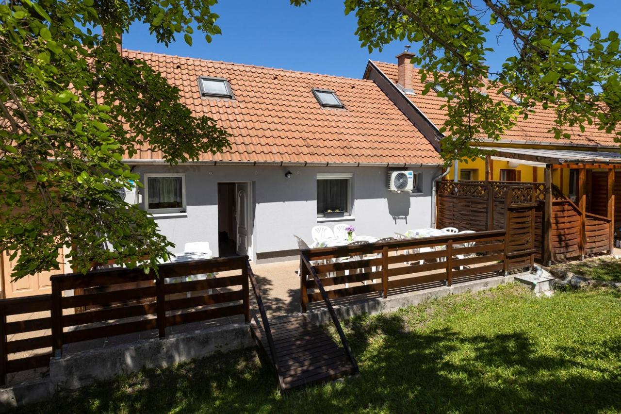 Cecey Apartman Eger Exteriér fotografie