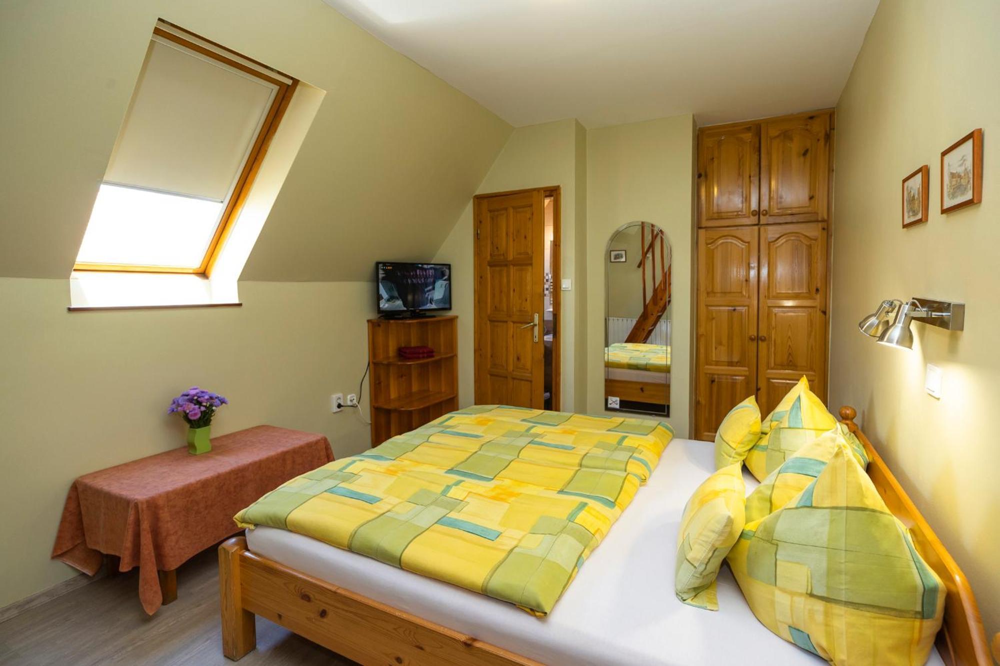 Cecey Apartman Eger Exteriér fotografie